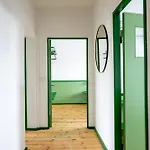 Flattering - Berlin