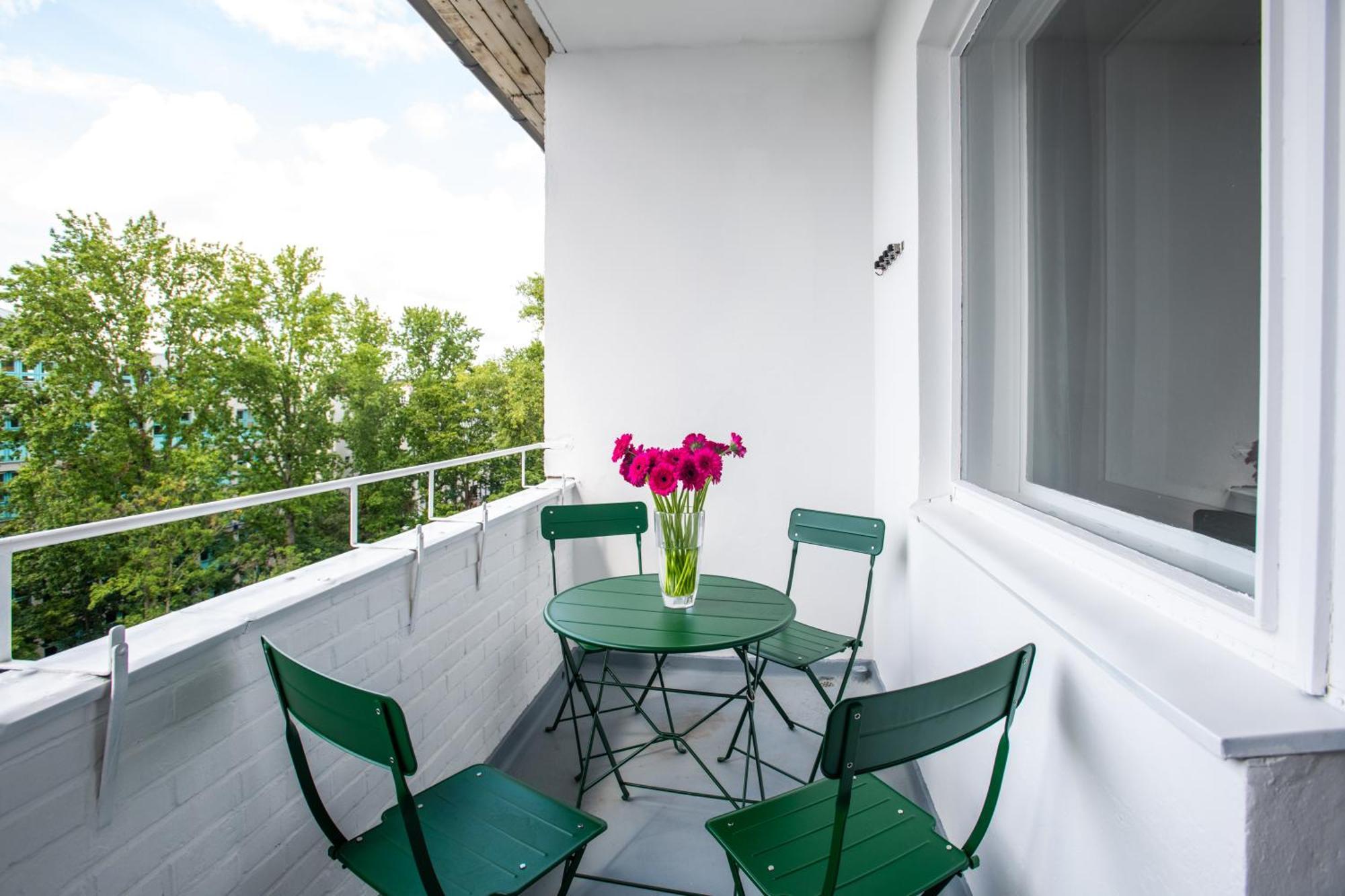 Flattering - Aparthotel